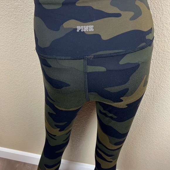 NWOT Victoria’s Secret Pink High Waist Ultimate Camo Tights Leggings - Picture 6 of 11